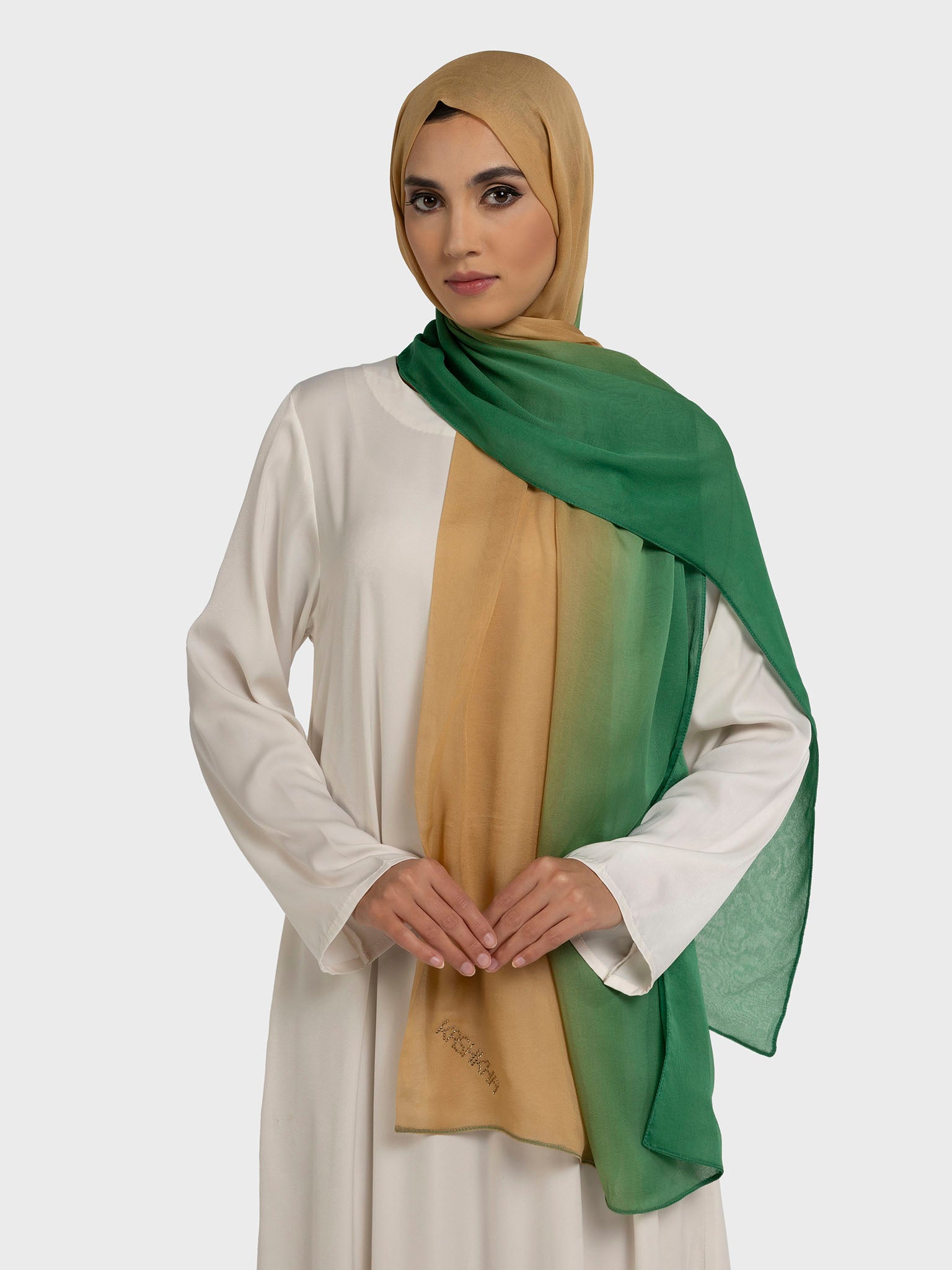 أومبير الأوشحة الحريرية والشيفون