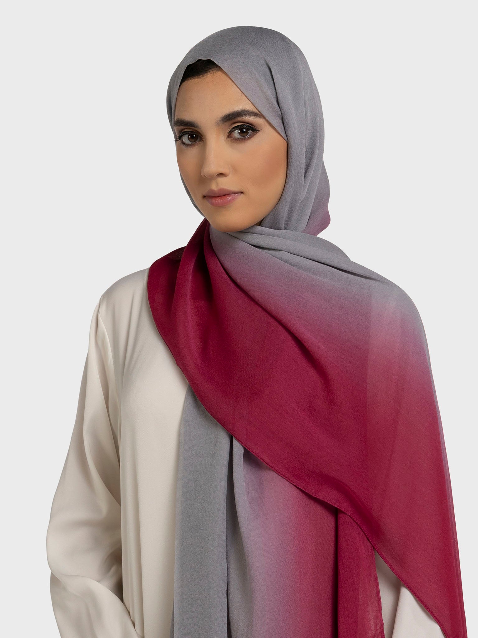 أومبير الأوشحة الحريرية والشيفون