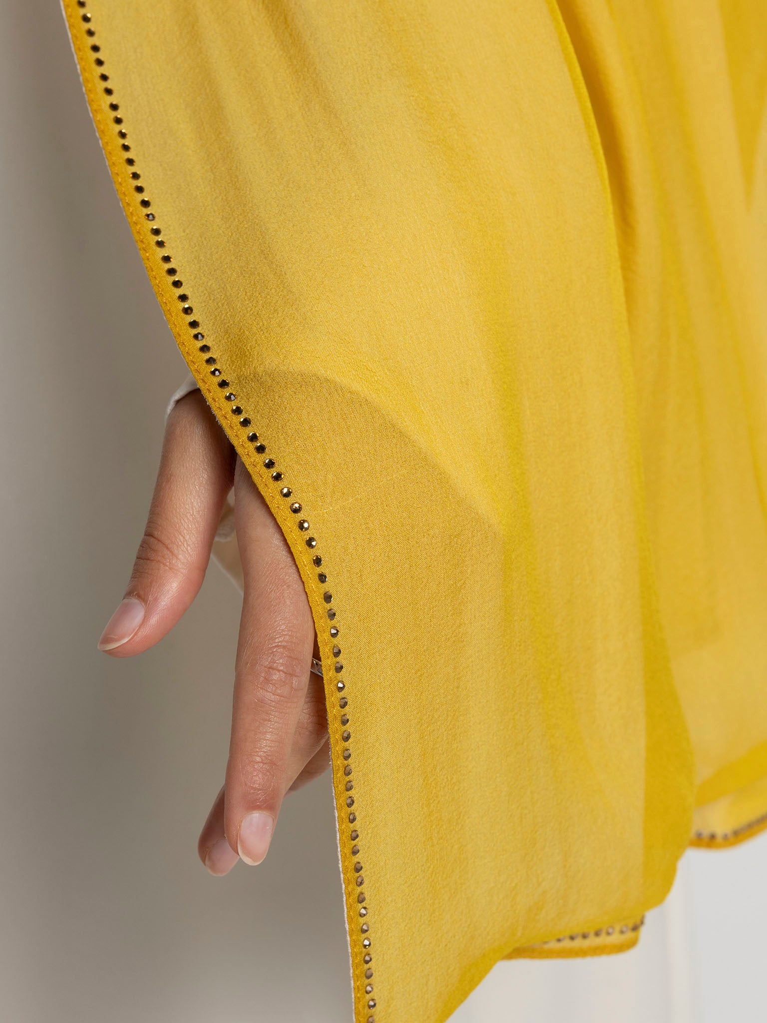 Mustard-White