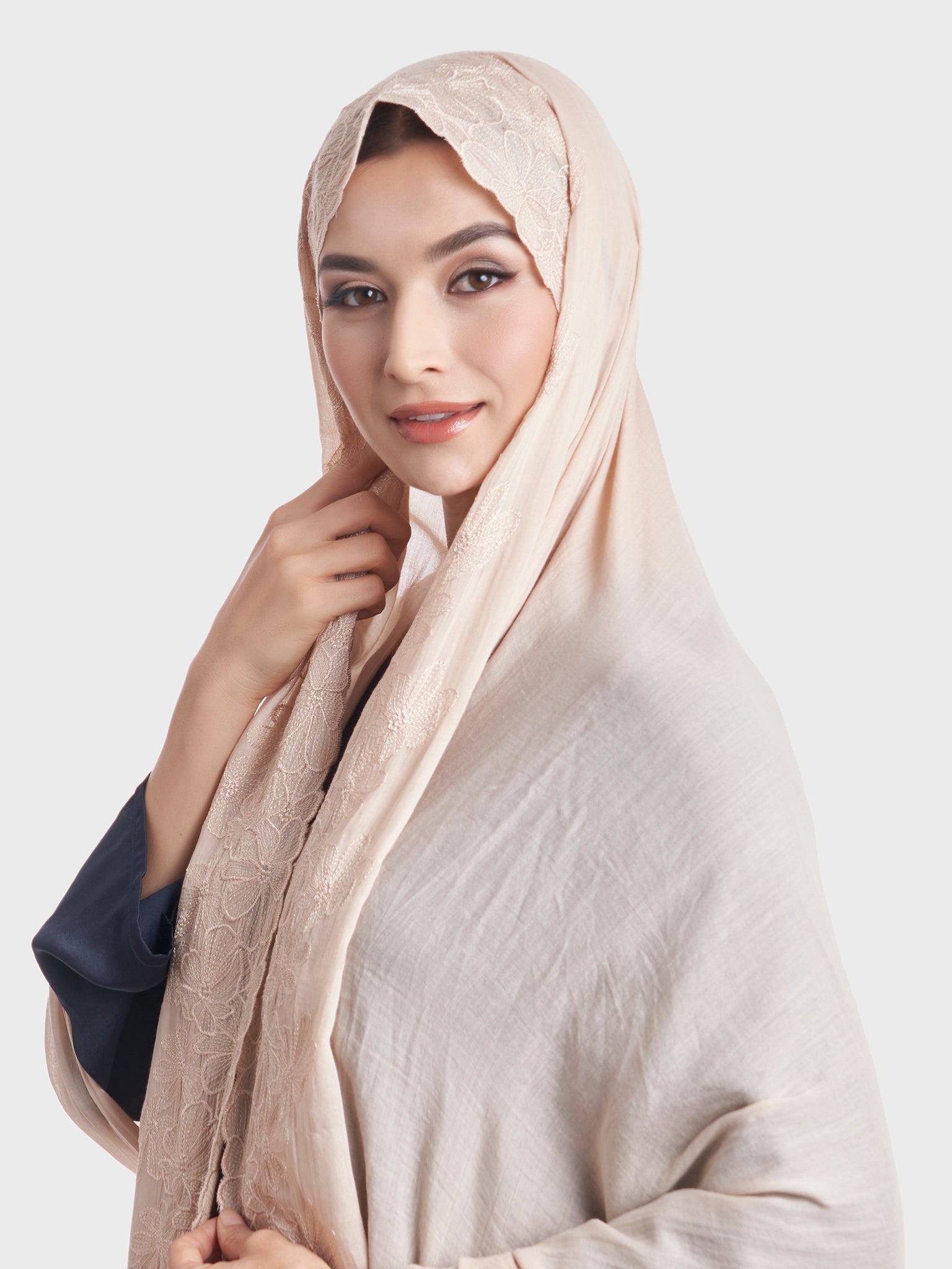 LightBeige 1