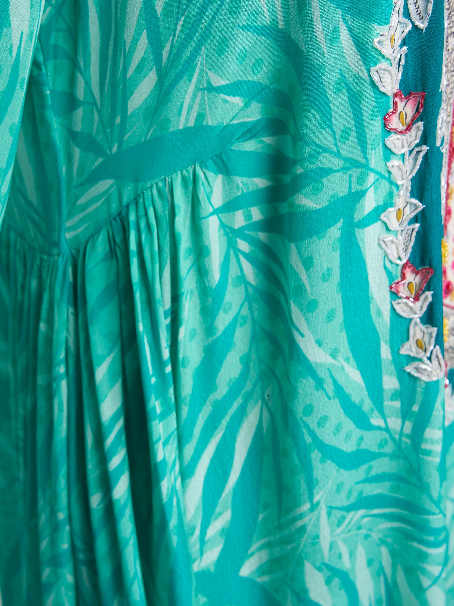 Green Colour Hand Work Viscose Crepe Leaf Printed Jalabiya (VDC78)