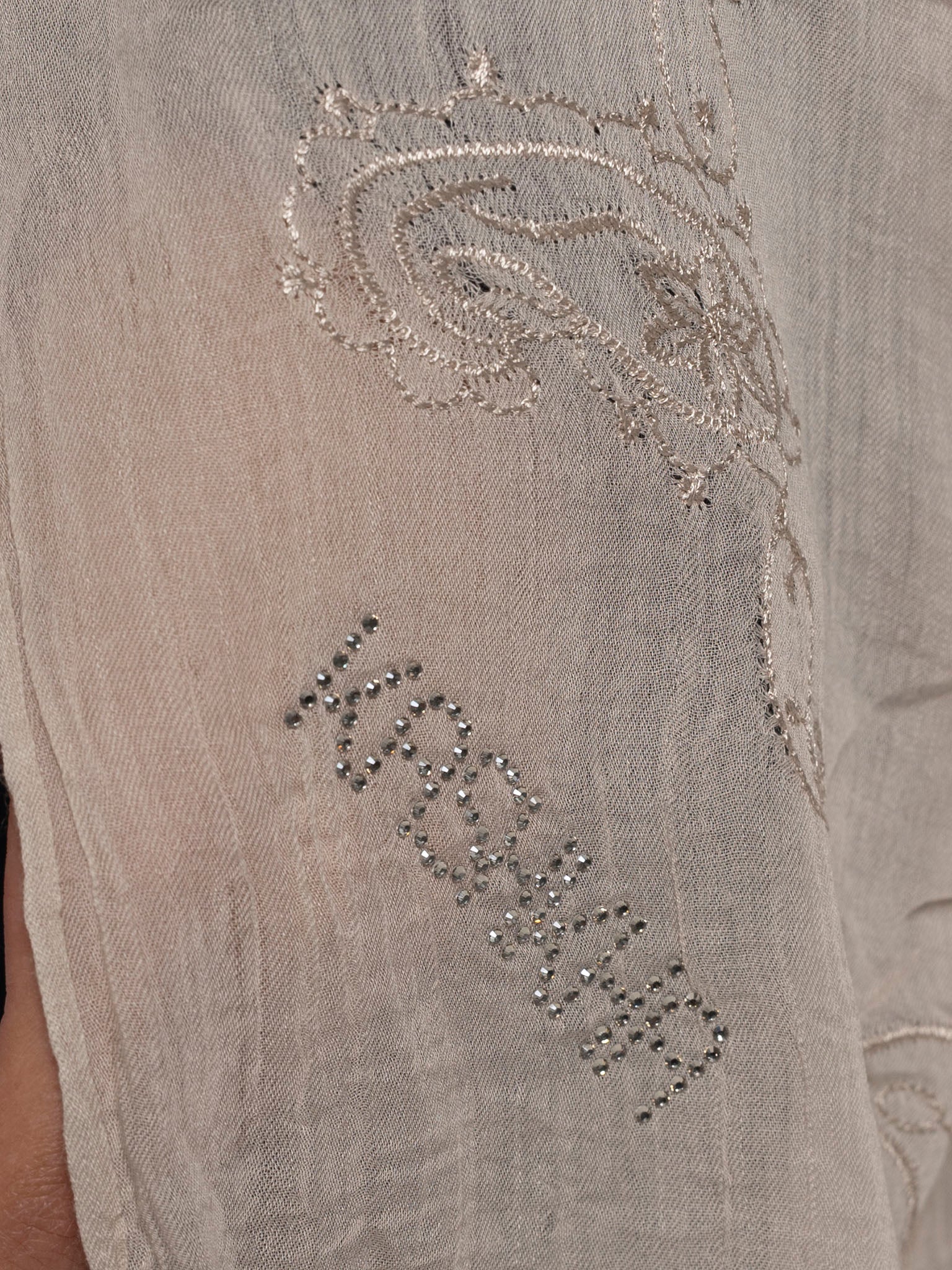 LightBeige