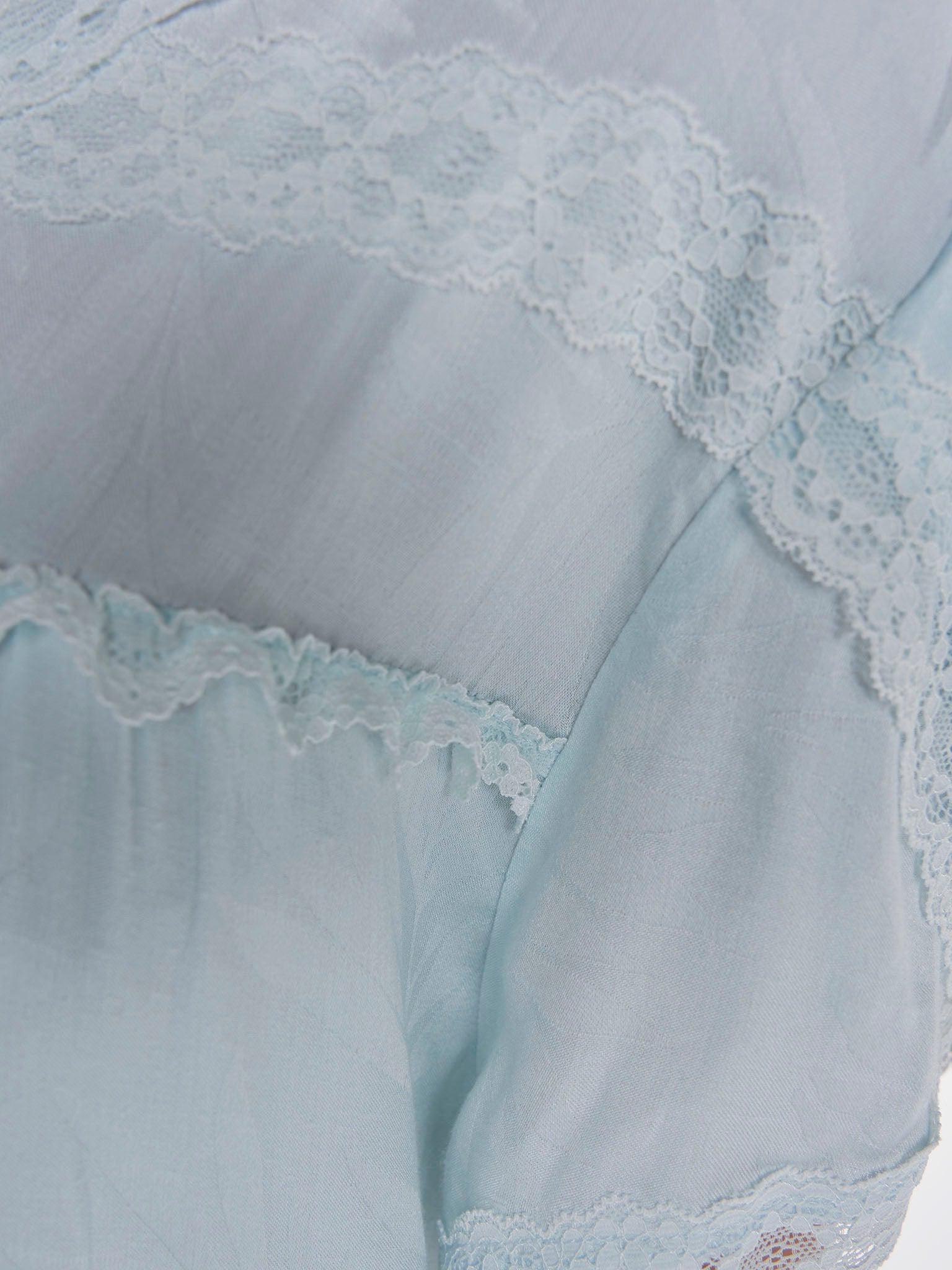 PaleBlue