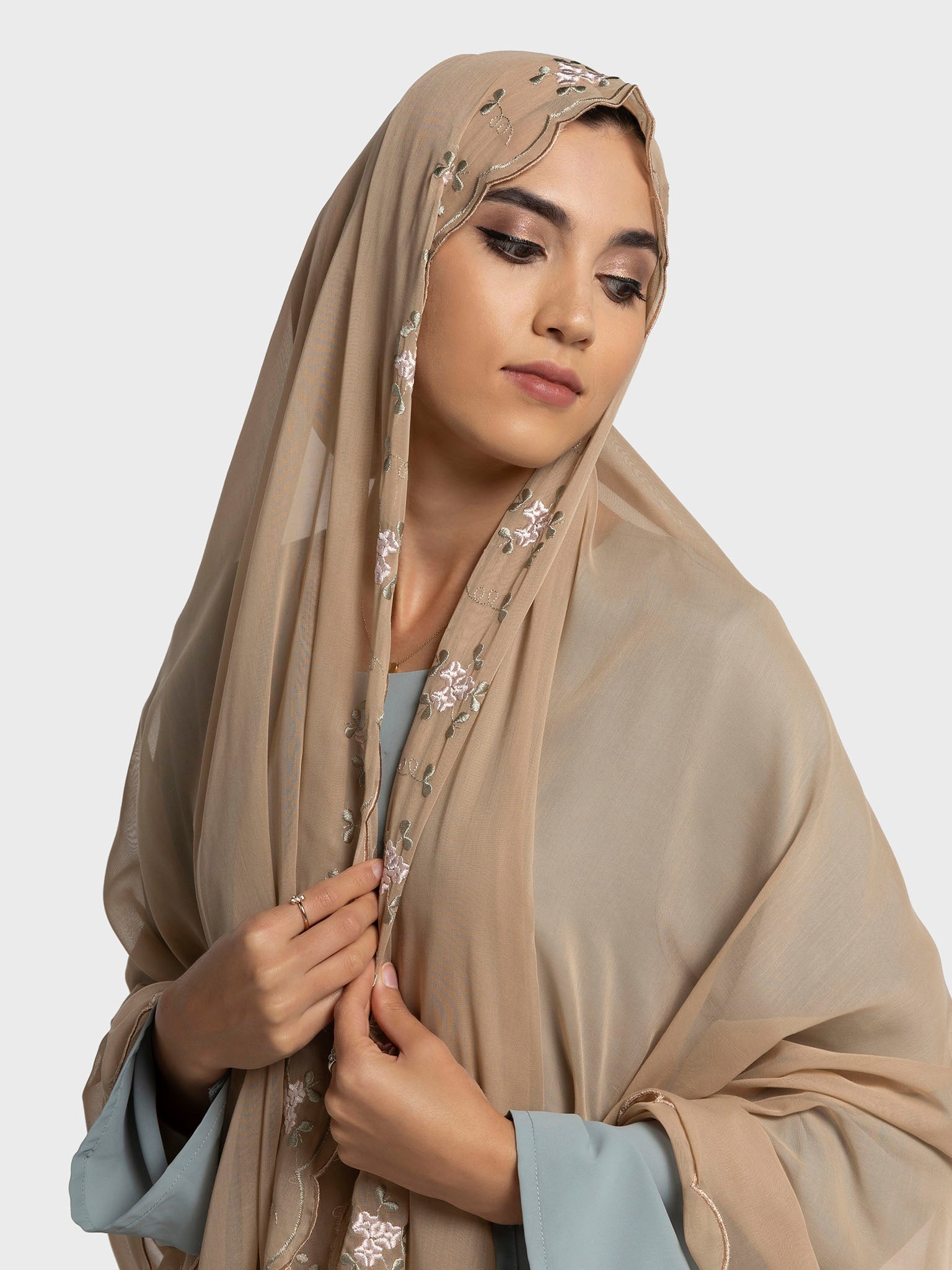 Beige 1
